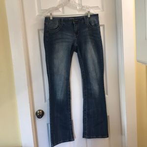 Bootcut stonewashed jeans